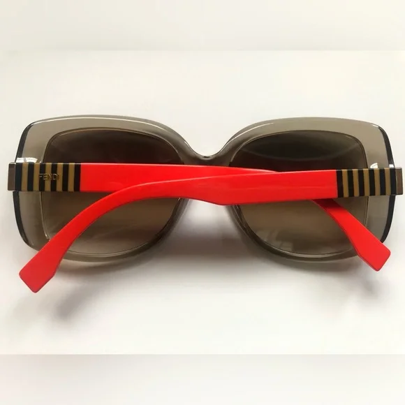 FENDI SUNGLASSES - Picture 5 of 8